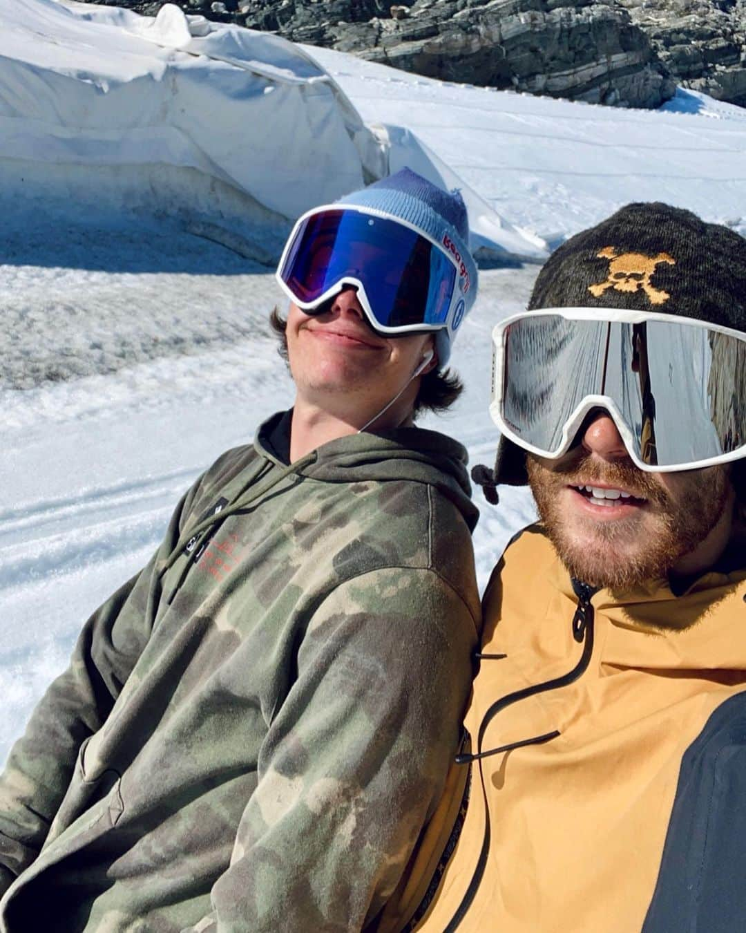 ステール・サンドベックさんのインスタグラム写真 - (ステール・サンドベックInstagram)「Catching the last bit of snow on the Glacier here in Norway⛄️」8月15日 1時10分 - stalesandbech