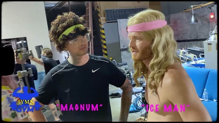 T・ミルズのインスタグラム：「meet ice man and magnum, our personal trainers on the set of the “California” music video (link in bio)」