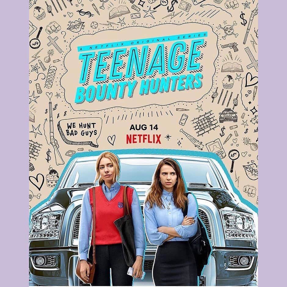 のインスタグラム：「Thrilled that one of my favorite people has her new show launched on Netflix today!  Teenage Bounty Hunters by the same creator of Glow & Orange is the New Black!  Please watch and support Virginia Williams who is an amazing actress, woman, mother, TNH member and one of my favorite people as she sizzles onscreen! . . . . .  #teenagebountyhunters #netflixandchill #netflix #thenewhollywood #quarantineandnetflix #netflixshows #virginawilliams #sohappyforyou❤️」