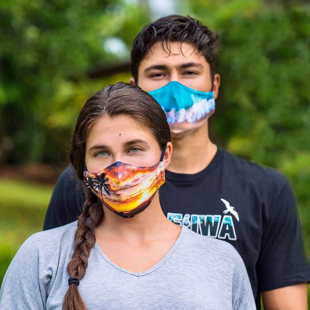 クラーク・リトルさんのインスタグラム写真 - (クラーク・リトルInstagram)「My babies adapting to the times 😷 facemasks made,modeled and designed in Hawaii🤙🏼 #supportlocal #aloha LINK IN BIO 💯」8月15日 4時44分 - clarklittle