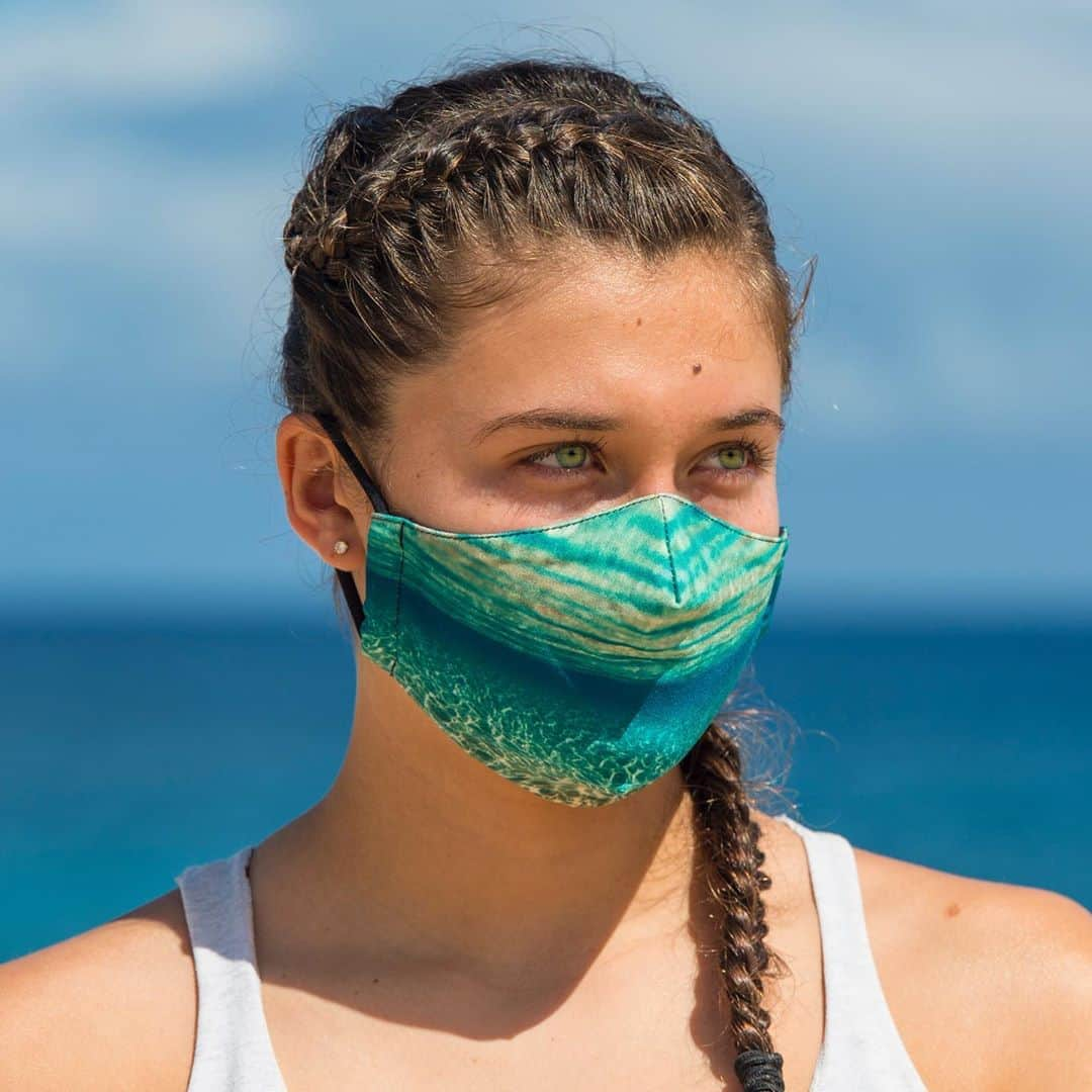 クラーク・リトルさんのインスタグラム写真 - (クラーク・リトルInstagram)「My babies adapting to the times 😷 facemasks made,modeled and designed in Hawaii🤙🏼 #supportlocal #aloha LINK IN BIO 💯」8月15日 4時44分 - clarklittle