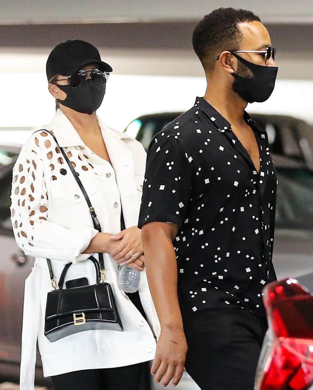 Just Jaredさんのインスタグラム写真 - (Just JaredInstagram)「John Legend and Chrissy Teigen step out for a brunch date after announcing that they’re expecting again! #JohnLegend #ChrissyTeigen Photos: Backgrid」8月15日 5時48分 - justjared