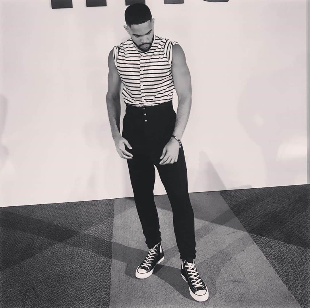 ディジョン・タルトンのインスタグラム：「Then make it Fashion....」