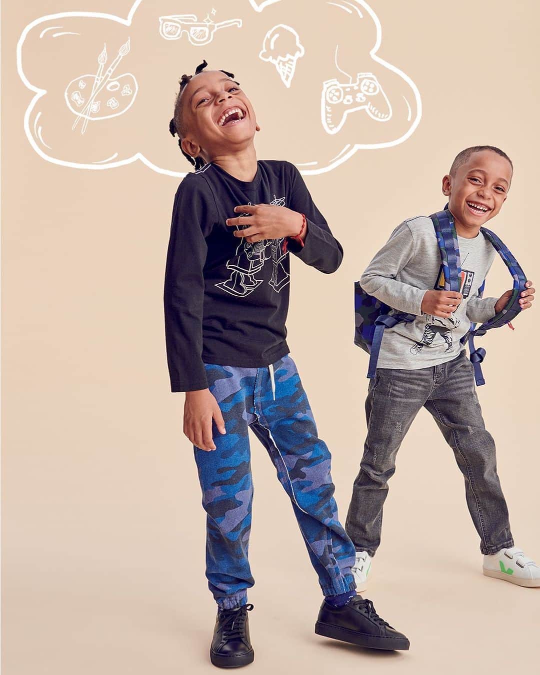 Saks Fifth Avenueのインスタグラム：「That carefree cool. Comfort and style are best buds this fall in graphic tees from @appaman.」
