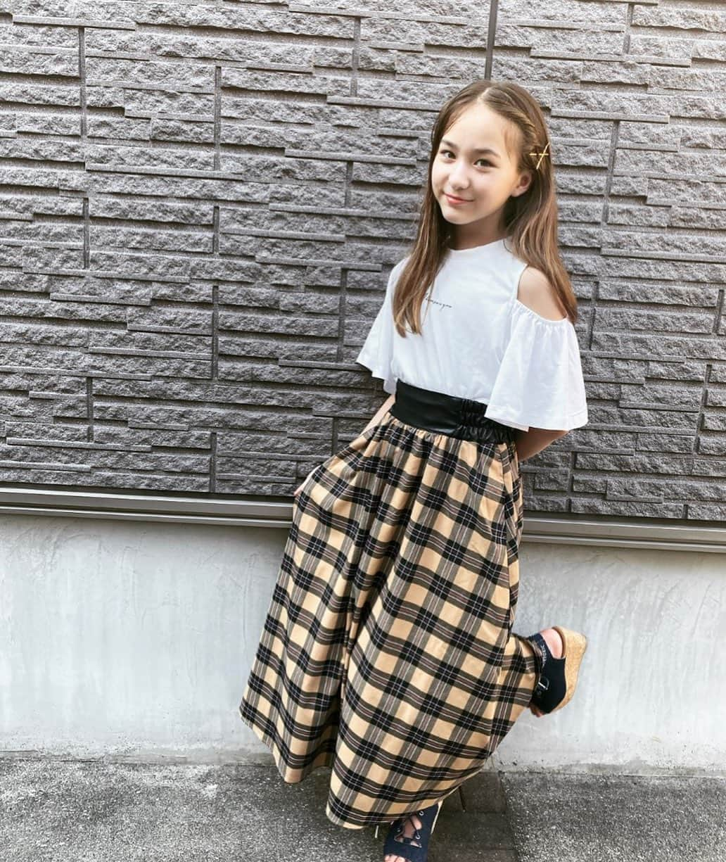 サマーヘイズ・アイラのインスタグラム：「全身GUコーデ👗 店頭のお洋服たちが秋めいてきましたね❤︎  #サマーヘイズアイラ #アイラサマーヘイズ #アイラ #全身gu#guコーデ#AND24LOVELY #アンラブ#gu  #小6#小6女子#js#jsガール  #model#kidsmodel#モデル #instagood#instalike#ootdfashion #ootd#今日のコーデ」