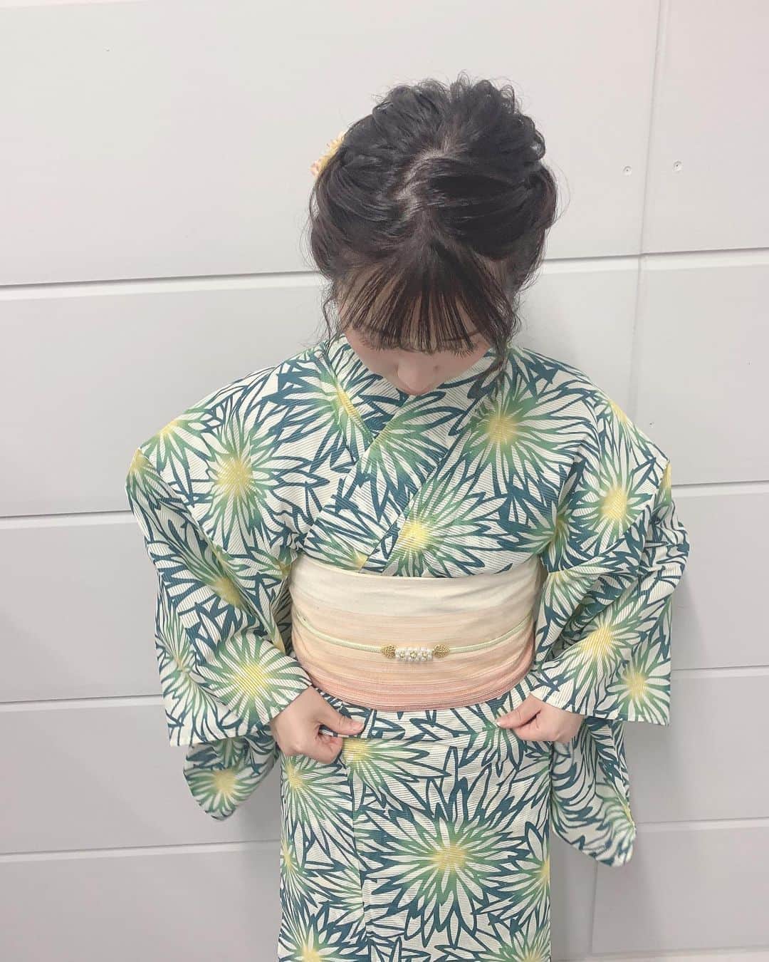 山岸理子のインスタグラム：「* この間、個別イベントで着た浴衣❁︎ メンバーカラー系でした☺︎ 「夏」って感じしますね♡ ・ ・ ・ ・ #tsubaki_factory #山岸理子 #浴衣 #グリーン #夏 #個別イベント #また #9月に #浴衣着るよ #来年は #お祭り #行けるかなぁ」