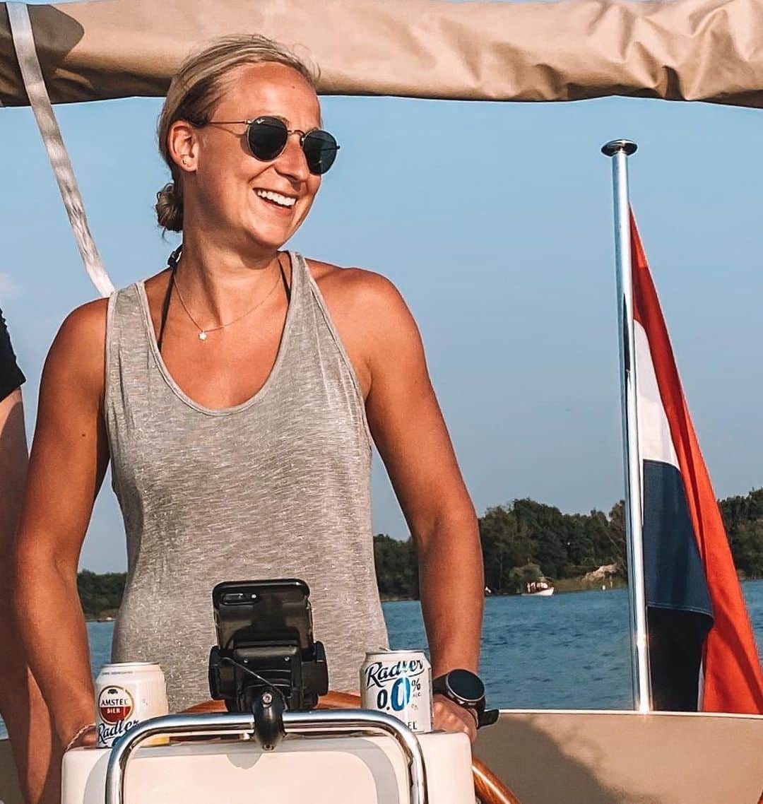 セレーナ・ピークのインスタグラム：「Joie de vivre ☀️🚤🇳🇱」