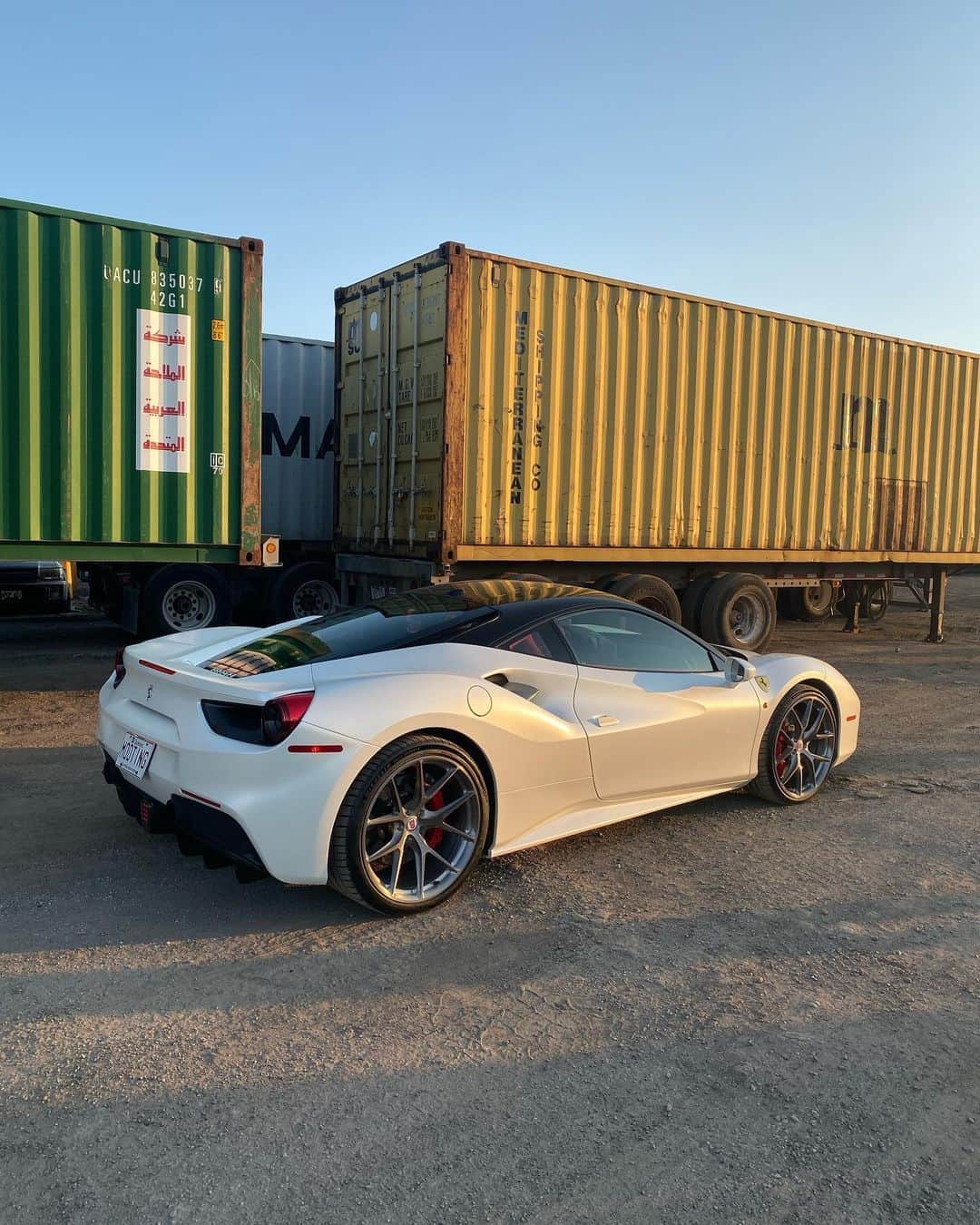 CarsWithoutLimitsさんのインスタグラム写真 - (CarsWithoutLimitsInstagram)「900HP #488GTB built by @dasmacht  @ceramicpro.etobicoke  #carswithoutlimits #ferrari」8月15日 10時52分 - carswithoutlimits