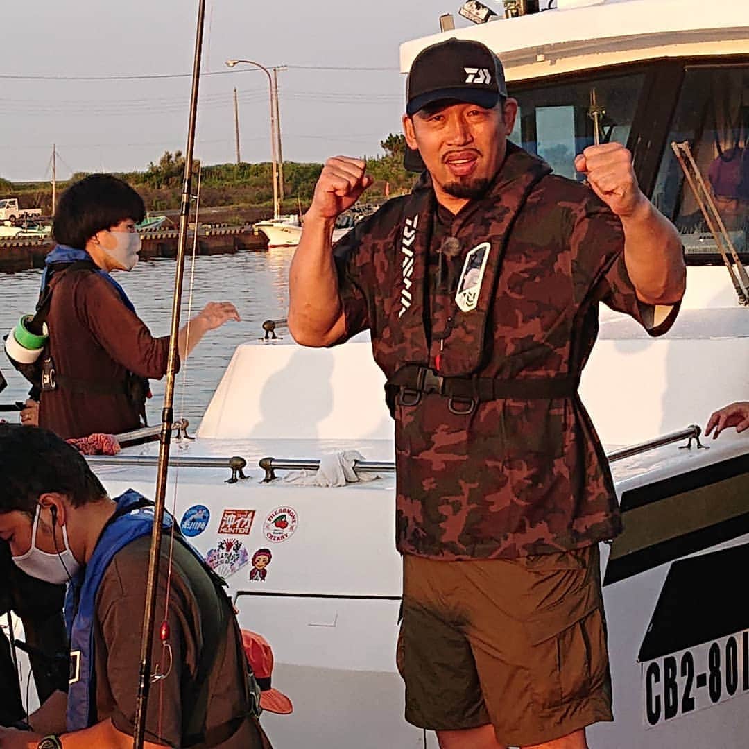 武蔵さんのインスタグラム写真 - (武蔵Instagram)「大漁～っ  #武蔵 #釣り #fishing  #千葉県」8月15日 10時55分 - musashi_k1karate
