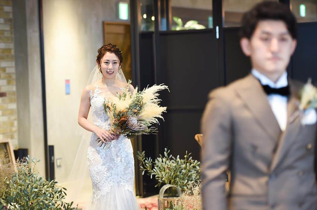 THE STYLE No.20 NEW YORK STYLE WEDDINGのインスタグラム：「2020年5月☆オープン2周年★ 口コミサイトの料理部門4年連続No.1獲得 No.20で自分たちらしい結婚式が叶う . ↓詳しくはHPをチェック↓ https://www.styles.jp/wedding/20f/ . 週末＆平日ブライダルフェアを開催しております メッセージ or ダイレクトメールからでも予約可能 . ↓ TEL ↓ 086-234-7310 . ↓ MAIL ↓ info-thestyle@styles.jpn.com . #thestyle #wedding #bridal #party #weddingparty #weddingphoto #weddingdress#starwedding #instagood #instalike #love #style #instapic  #結婚式 #結婚 #岡山結婚式 #ウェディング #プレ花嫁 #花嫁 #テーブルコーディネート #結婚式準備 #日本中のプレ花嫁さんと繋がりたい #ウェディングドレス #ウェディングフォト #ウェディングレポ #令和婚 #令和」
