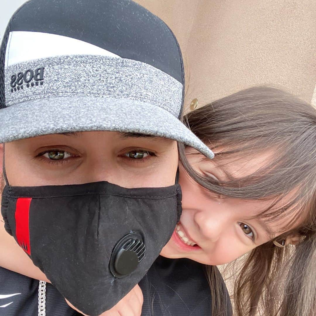 ケビン・オーティズさんのインスタグラム写真 - (ケビン・オーティズInstagram)「Les dejo esta foto con mi princesa #annalieortiz ❤️」8月15日 11時54分 - kevinortizoficial