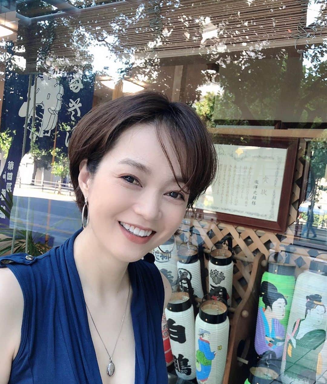 いかりさとみのインスタグラム：「とうきょう、あつい〜〜　お天気アプリに体感温度46℃ってでてるんですけど　#どこの世界かな　#絶賛猛暑中」