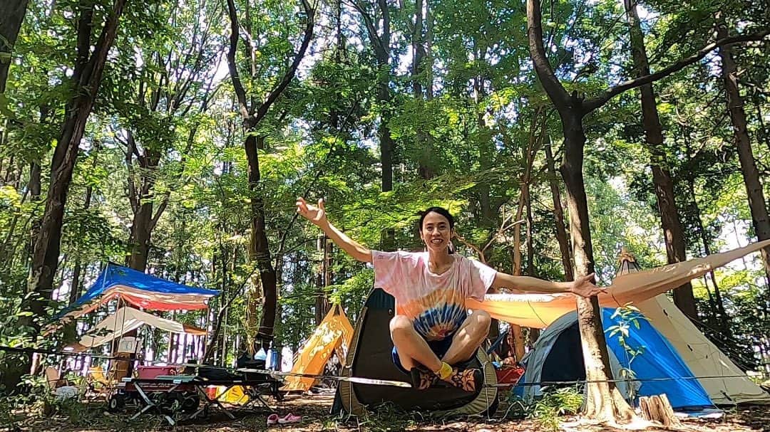 福田恭巳のインスタグラム：「Summer Camp 2020  今年は帰省もできないので キャンプで夏休み⛺️☀️ 娘お昼寝中にスラックラインも少し  #summer #夏休み #キャンプ #camp  #スラックライン #slackline #slacklife #gibbonslacklines #ジープ #jeep #JeepRealGames #ThePowerofReal #jeep_real  #yukimi #ママアスリート #女の子ママ #産後ダイエット #子どものいる暮らし #体幹トレーニング #バランス #gopro #goproのある生活」
