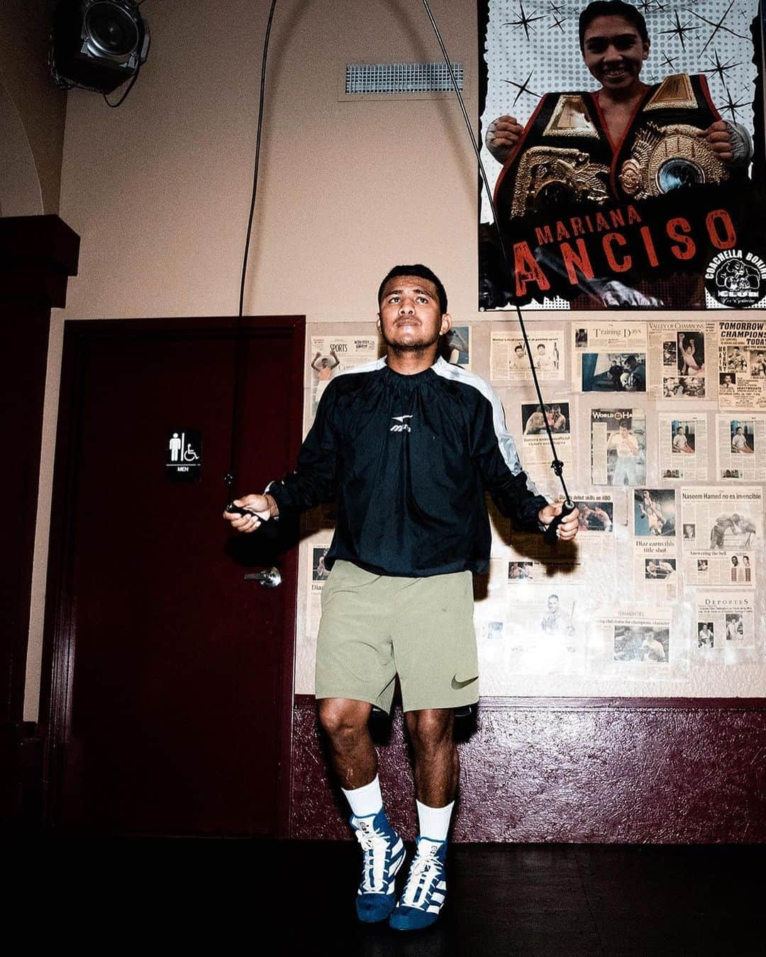 ローマン・ゴンサレスのインスタグラム：「Mi energía es el desafío,  mi motivación es lo imposible,  por eso necesito  ser, a la fuerza y ​​al azar, inquebrantable. - Augusto Branco #teamchocolatito #teiken #cristoteama #vamospormas #NoMeSeRajar 📸 @santosliz_」