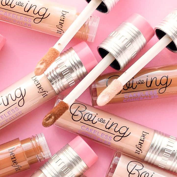 Benefit Cosmeticsさんのインスタグラム写真 - (Benefit CosmeticsInstagram)「It’s the full coverage for me 💅 #boiing Cakeless Concealer is the do-it-all solution for everything from blemishes to dark circles. Plus, it’s waterproof & long-wearing! #benefit」8月15日 13時40分 - benefitcosmetics