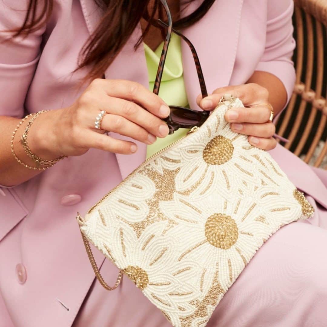 アクセサライズのインスタグラム：「Make your next girls drinks a bloomin' beautiful affair 🌸  Tap the link in our bio to shop #Accessorize」