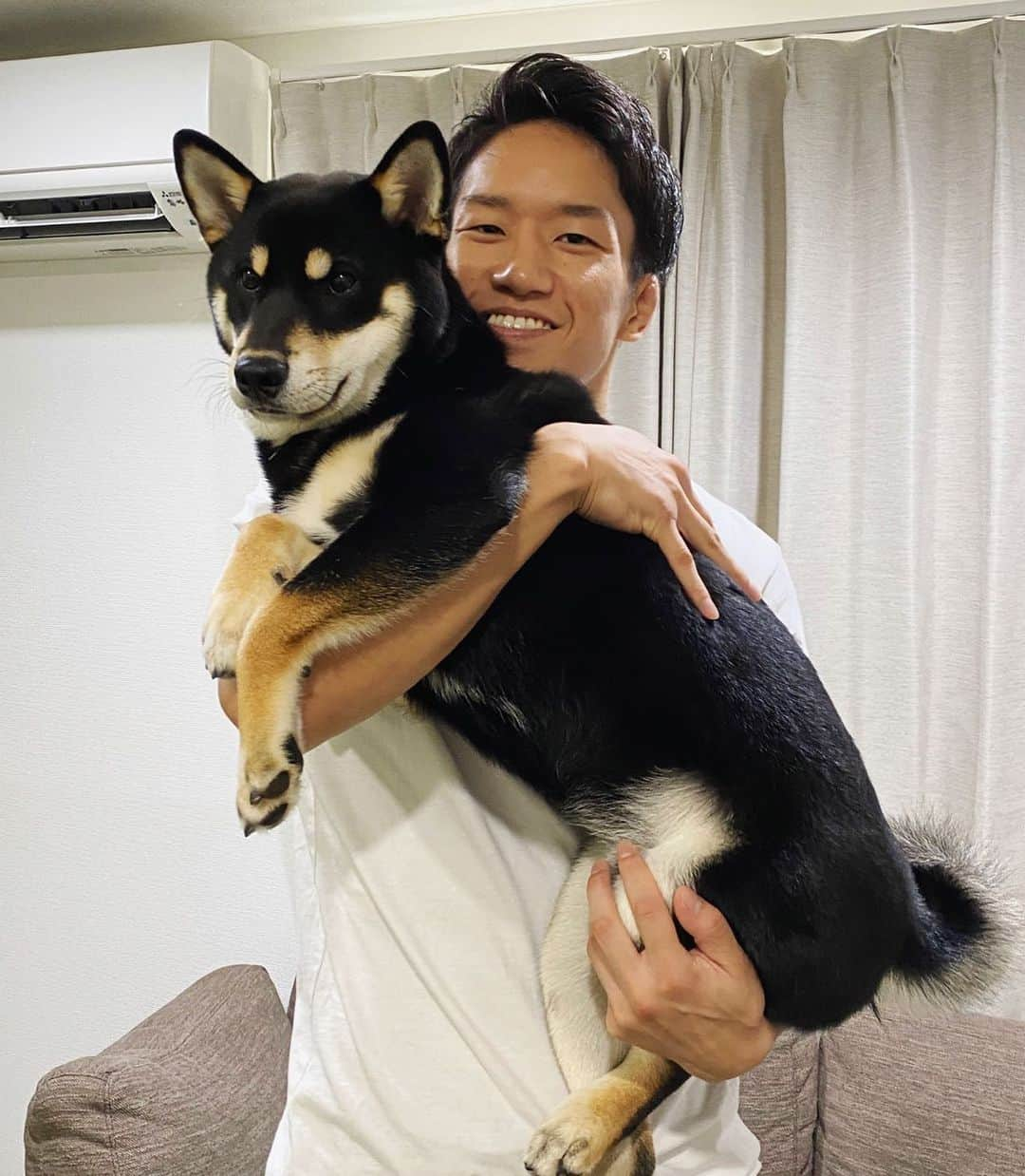 朝倉海のインスタグラム：「犬の成長は早いですね #大吉くん」