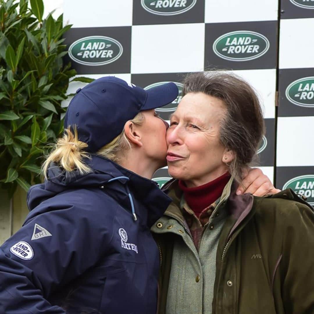 Land Roverさんのインスタグラム写真 - (Land RoverInstagram)「Happy 70th birthday from all of us here at Land Rover to HRH The Princess Royal, as we celebrate your extraordinary life to date as an Olympian, Equestrian and a patron of charities around the world.」8月15日 16時00分 - landrover