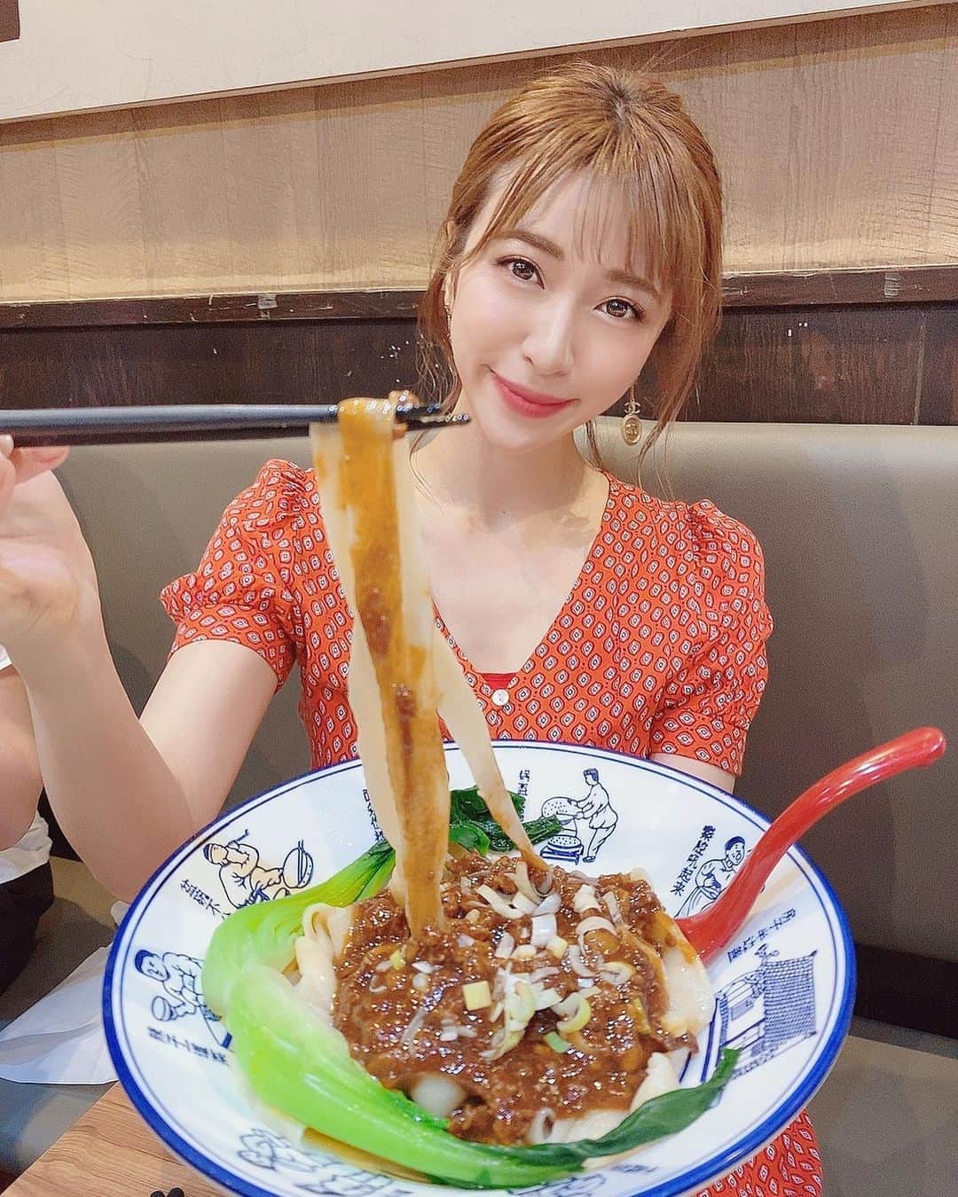 新部宏美のグルメインスタ