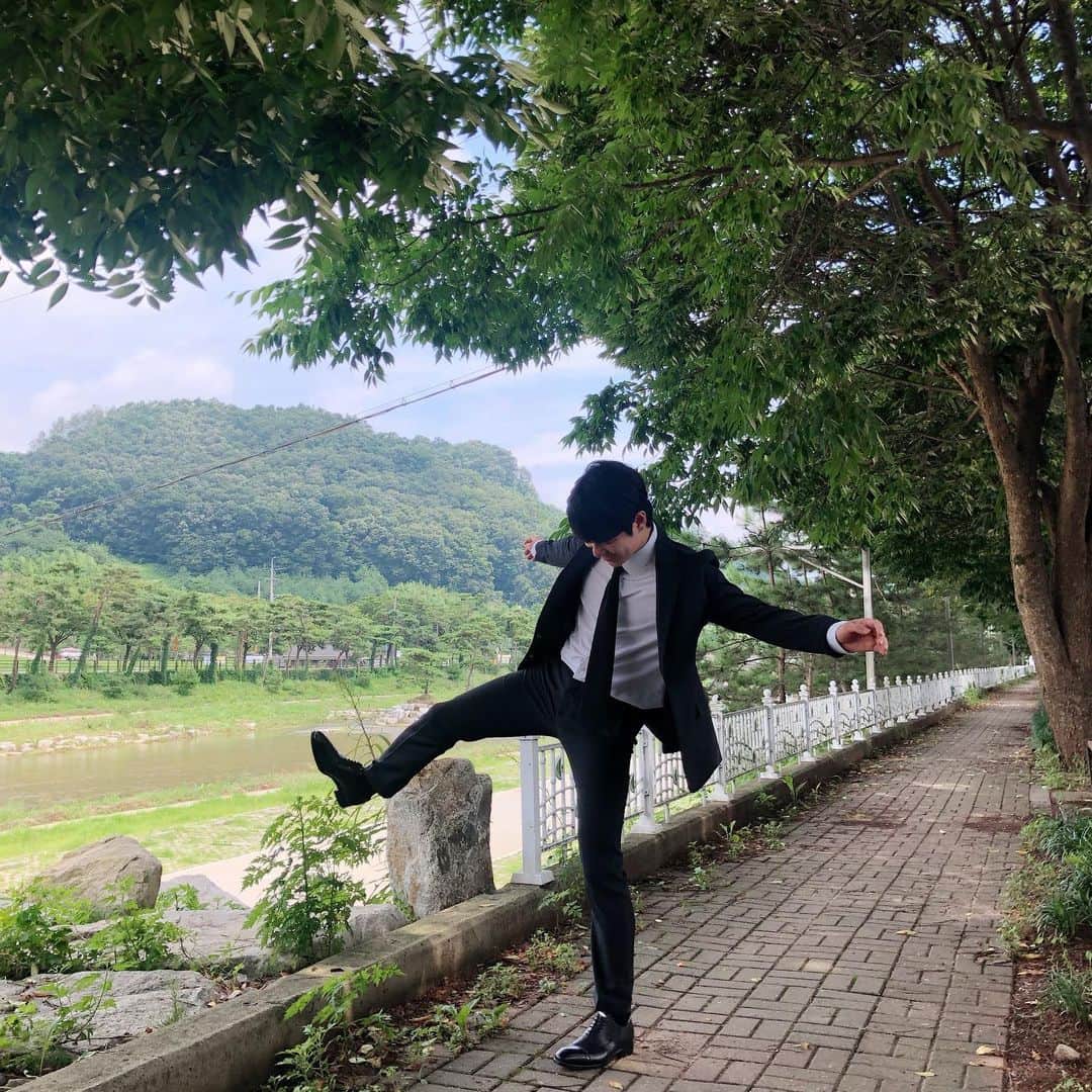 チ・ミンヒョクのインスタグラム：「Suititup😎」