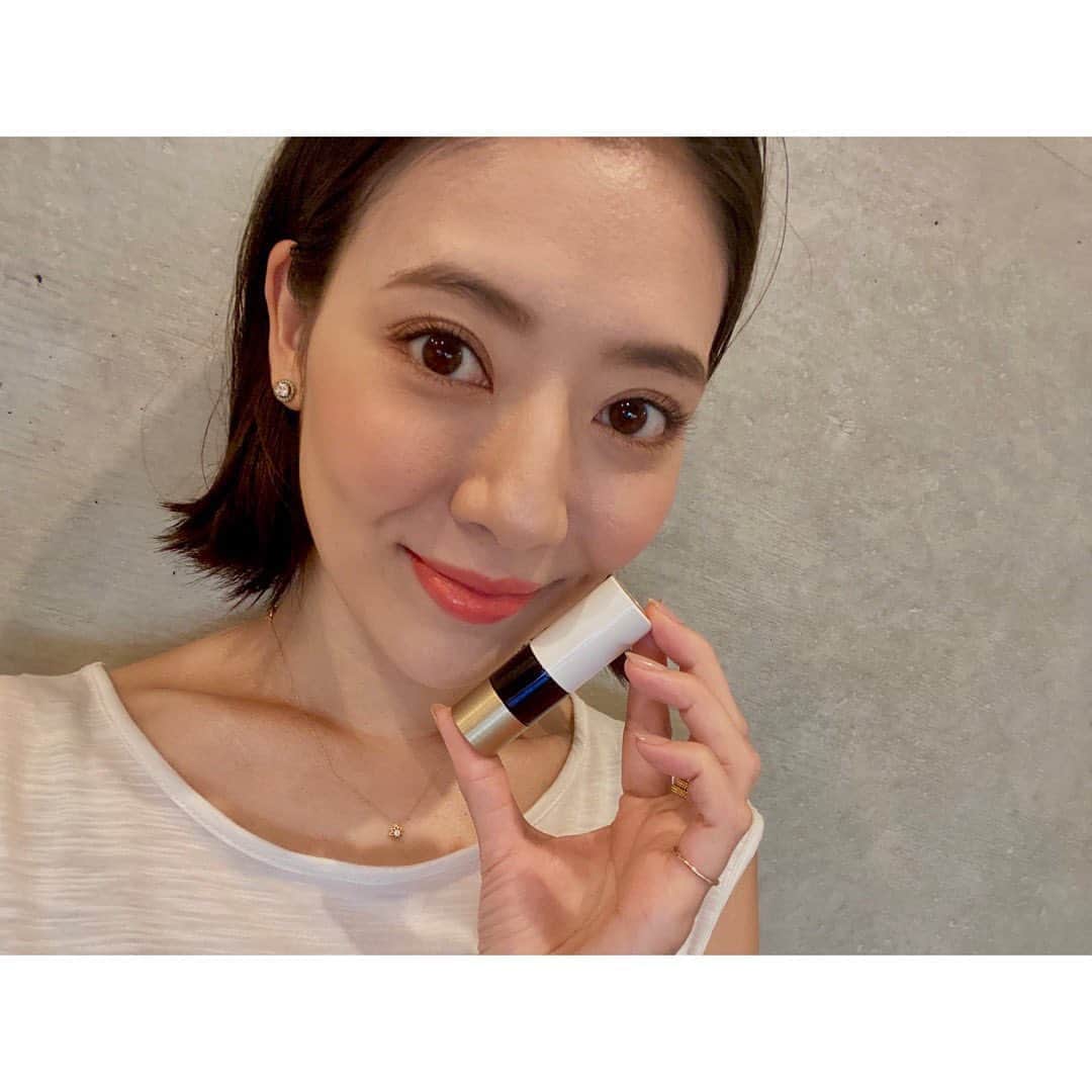 のインスタグラム：「. 👁 @nablacosmetics 💄 @hermes 夏のメイクのお気に入りアイテム☺️ .  #makeup #lip #lipstick #rouge #me #eyeshadow #hermes #nablacosmetics #nabla #eyemakeup #cosmetics #summer #summermakeup #weekend  #メイク #コスメ #リップ #口紅 #アイシャドウ #エルメス #ナブラ #アイメイク #中田奈沙 #夏 #夏メイク #お気に入り #週末」