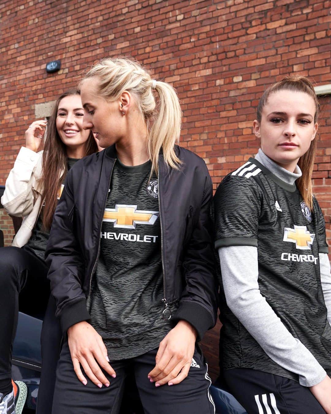 adidas Footballさんのインスタグラム写真 - (adidas FootballInstagram)「Whenever, wherever, we’ll represent. Introducing the new 2020/21 @manchesterunited Away jersey, exclusively available now through adidas and official club stores.  #ReadyForSport  #Football #Soccer #adidasFootball」8月15日 16時59分 - adidasfootball