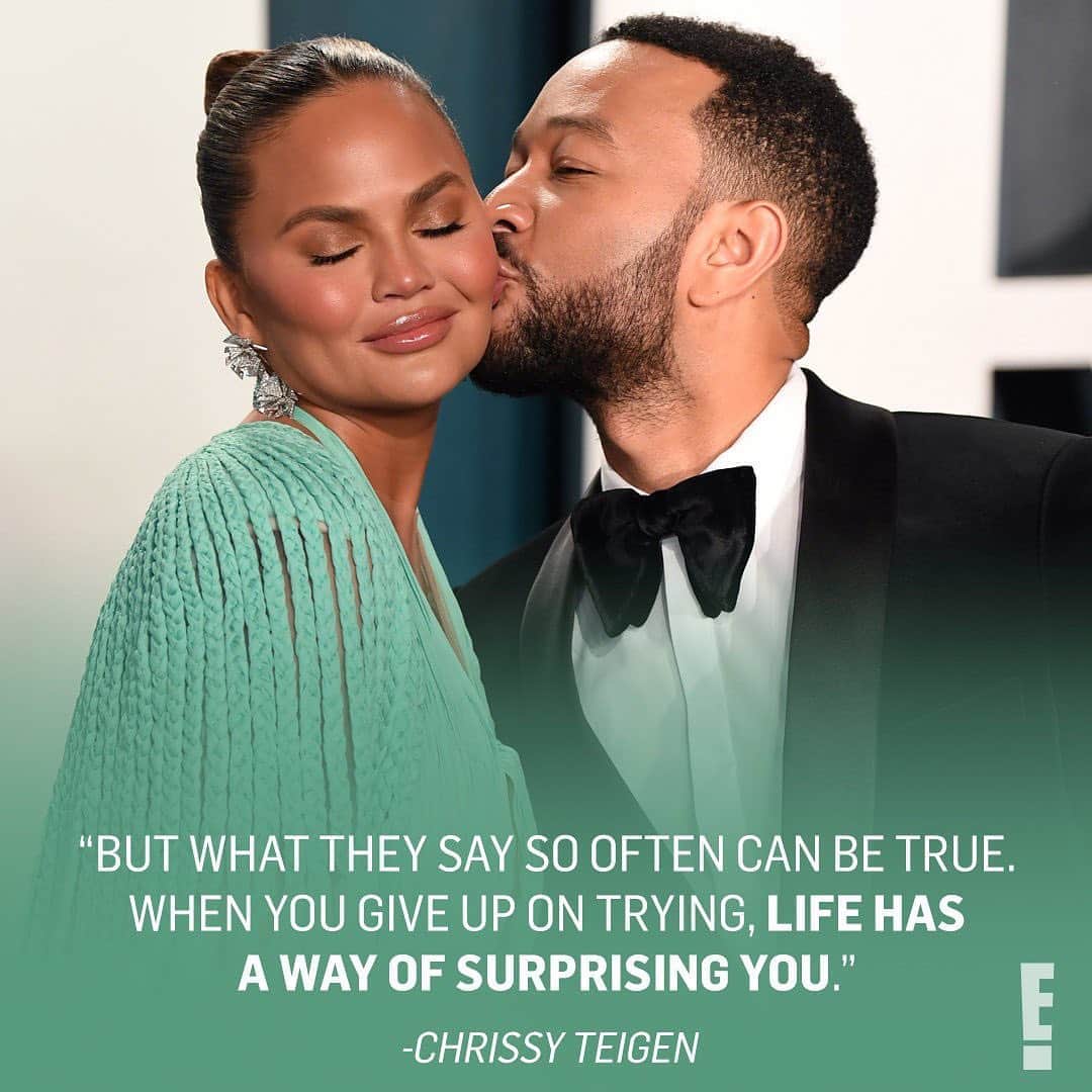 E! Onlineさんのインスタグラム写真 - (E! OnlineInstagram)「Chrissy Teigen opened up about the way she found out she was pregnant with her and John Legend's third baby, and "it's quite the story." Link in bio for her response to a fan who pointed out she may have been pregnant during her surgery in June. (📷: Getty Images)」8月16日 3時00分 - enews