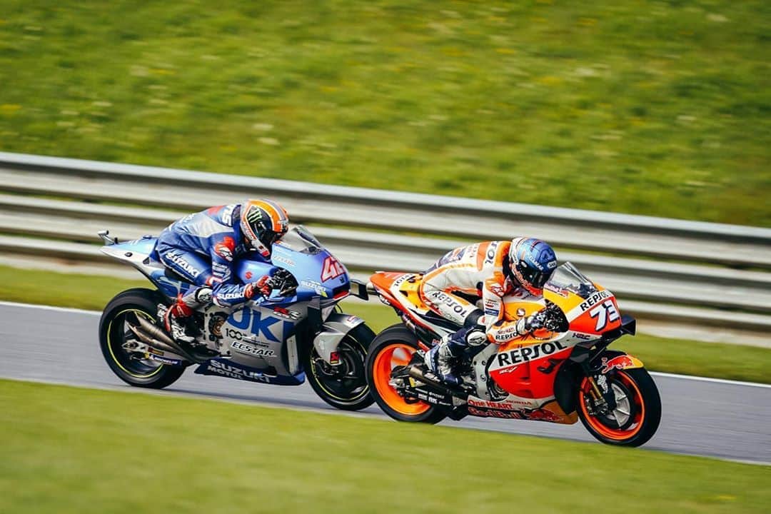 レプソル・ホンダのインスタグラム：「Slip stream 💨💨 ⠀⠀⠀⠀⠀⠀⠀⠀⠀ 🇦🇹 @estrellagalicia00」