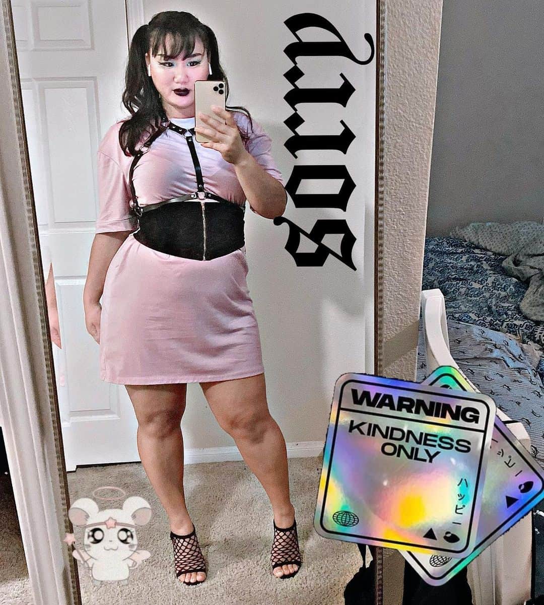 のインスタグラム：「🖤💗🖤💗 Shoes @shoedazzle #shoedazzlepartner」