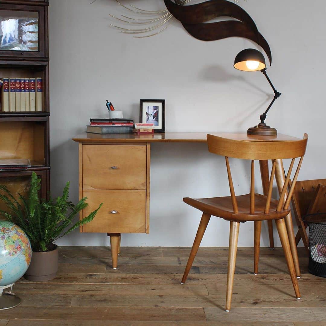 ACME Furnitureのインスタグラム