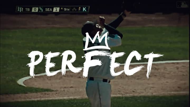 フェリックス・ヘルナンデスのインスタグラム：「One of my best moments in baseball! 🙏🏼🙏🏼🙏🏼 - - - - #baseball #mlb #seattlemariners #perfect #history #perfection #kingfelixhernandez #kf34 #giveaway #contest #contestgiveaway #unstoppable #hof #instagram #instagood」