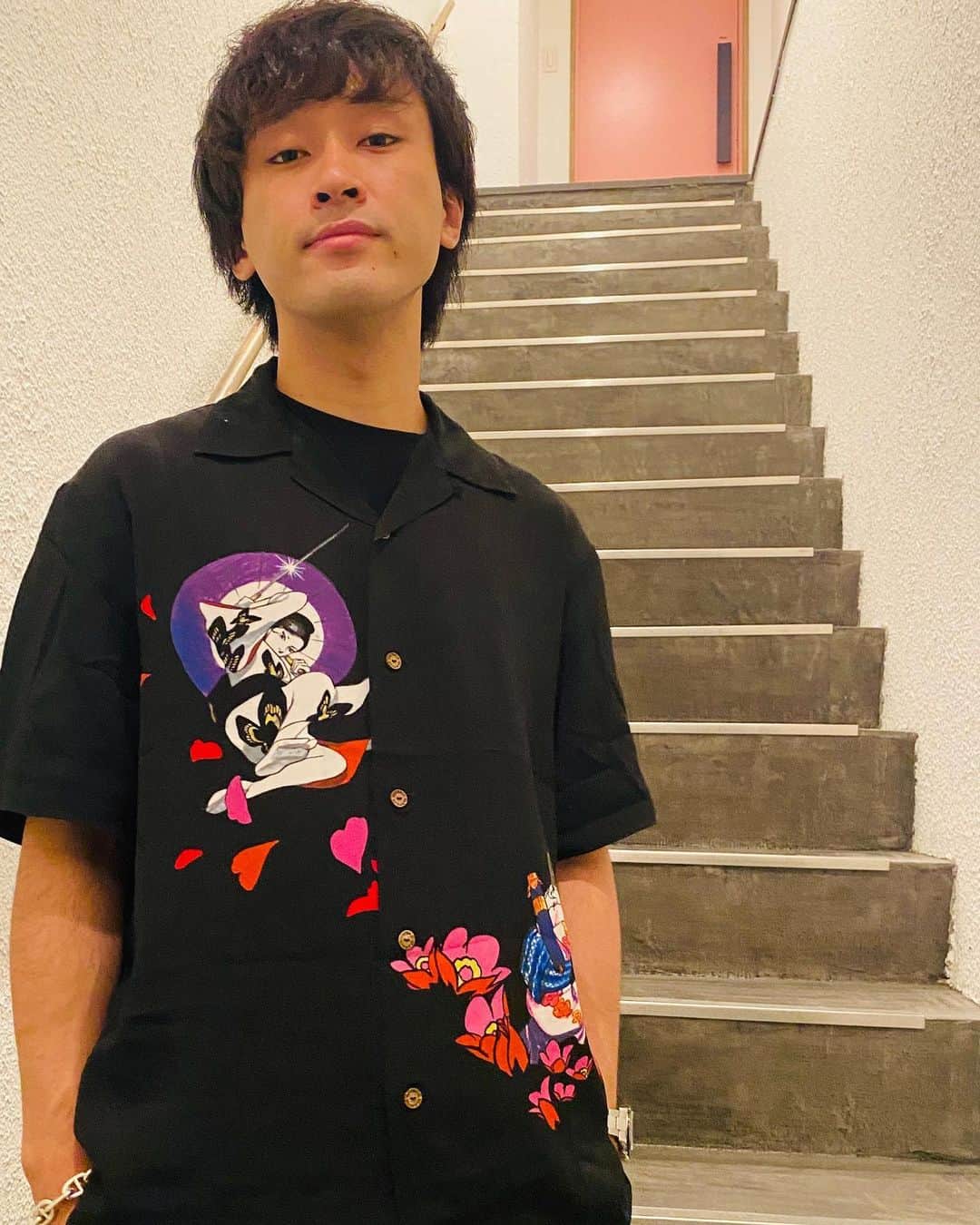 としみつのインスタグラム：「とことんイケてるシャツ！  いつもありがとうございます！  #hystericglamour  #上村一夫」