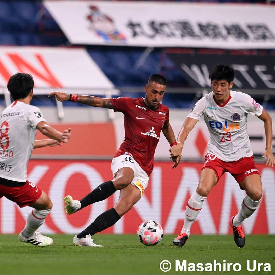 Goal Japanさんのインスタグラム写真 - (Goal JapanInstagram)「. ＼♦️前節の大量失点を払拭する完封勝利♦️／ レオナルドの決勝点で #浦和レッズ が勝点3をGet✊ (Photo: Masahiro Ura) . 🇯🇵#明治安田生命J1リーグ 第10節 🆚浦和レッズ 1-0 サンフレッチェ広島 ⚽#レオナルド (5分) . #soccer #football #jleague #J1 #urawareds #urawa #goaljleague #サッカー #フットボール #Jリーグ #明治安田生命Jリーグ #⚽」8月15日 21時04分 - goaljapan