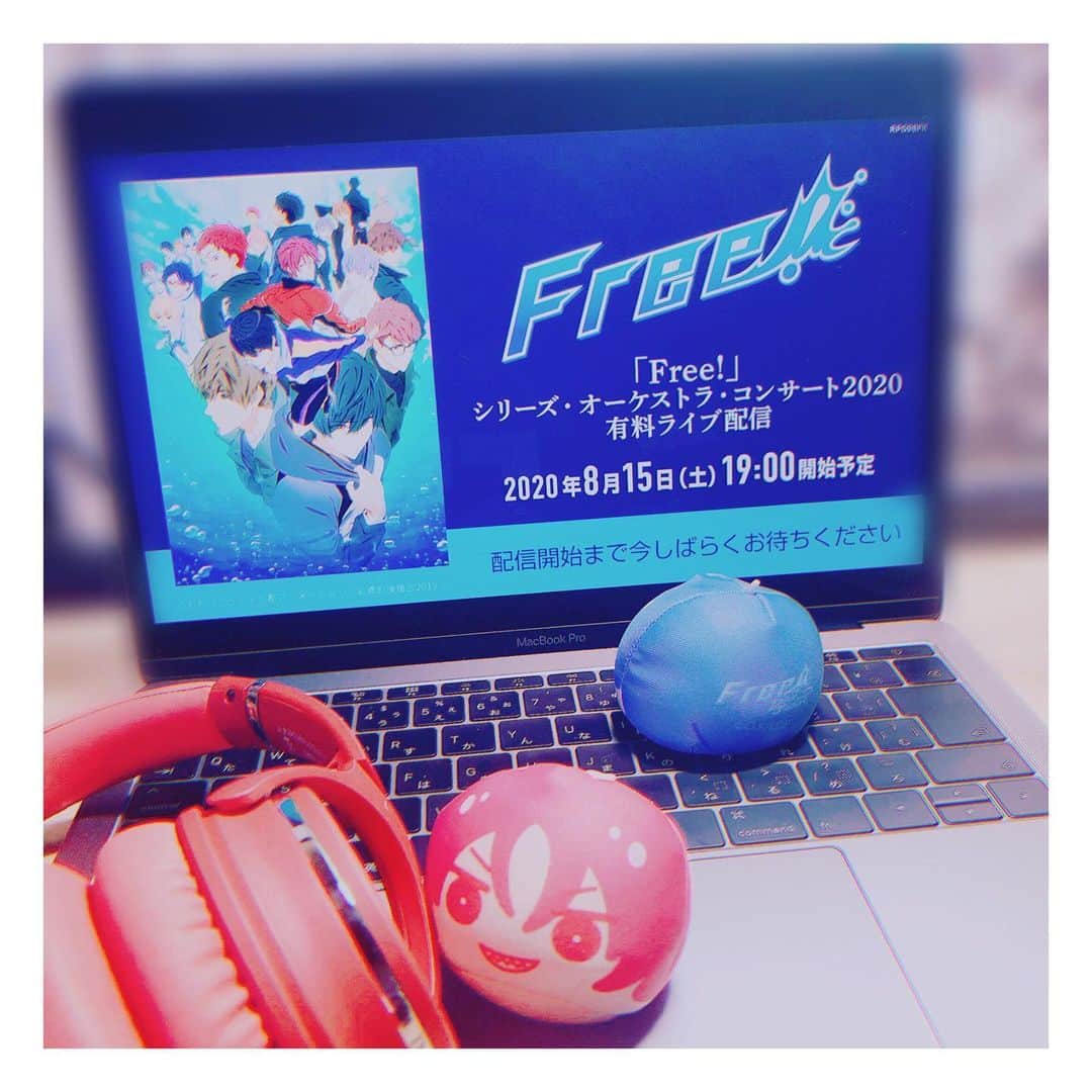 那多ここねのインスタグラム：「. 演奏中→じわり😢ポロポロ😢 新作映画告知→声出して泣きました😭  Free!の未来を守りたいです……」