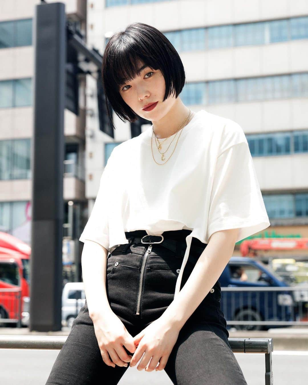 Droptokyoさんのインスタグラム写真 - (DroptokyoInstagram)「TOKYO STREET STYLE⁣⁣ ⁣ Name: @mikako_faky  Necklace: @gray____accessories⁣ #graygraygray#grayaccessories#pr#streetstyle#droptokyo#tokyo#japan#streetscene#streetfashion#streetwear#streetculture#fashion#ストリートファッション#コーディネート⁣⁣⁣ Photography: @dai.yamashiro」8月15日 21時24分 - drop_tokyo