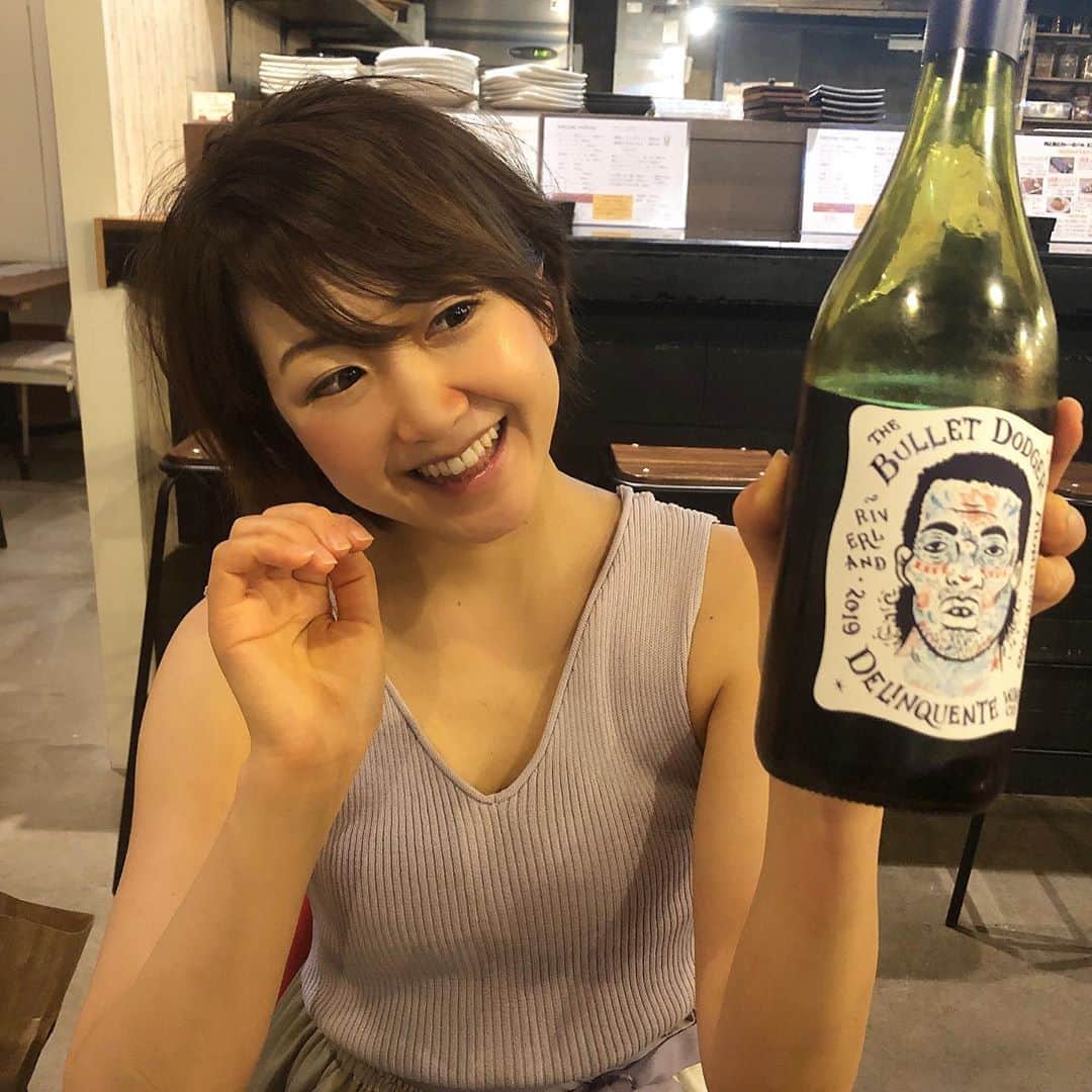 こちえさんのインスタグラム写真 - (こちえInstagram)「. . ご飯全部美味しかったんですけど〜🥺💓 . 名物らしいおでんは関西風で お出汁がしっかりきいてて お醤油とお砂糖が薄めの 好みのタイプーーー🍢✨ . ラムチョップも柔らかかったし 私的おススメは甘く煮込んだ 牛筋が入ったふわとろオムレツ🤤 . カレーも美味しいみたい だったので次回は絶対食べる🍛 . 店員さんも優しかった☺️ . このワインはオーストラリア🇦🇺 ラベル可愛い👹💓 . . #おでん#オムレツ#カレー #ラムチョップ#居酒屋巡り #ワイン好きな人と繋がりたい  #池尻大橋グルメ#東京グルメ #グルメ女子#こちえ #池尻大橋#東京 #kitchen401#izakaya#bar #omelette#japanesefood #lambchops#winelover #followme#japanesegirl  #tokyo#japan」8月15日 21時44分 - ___5ch1_ko