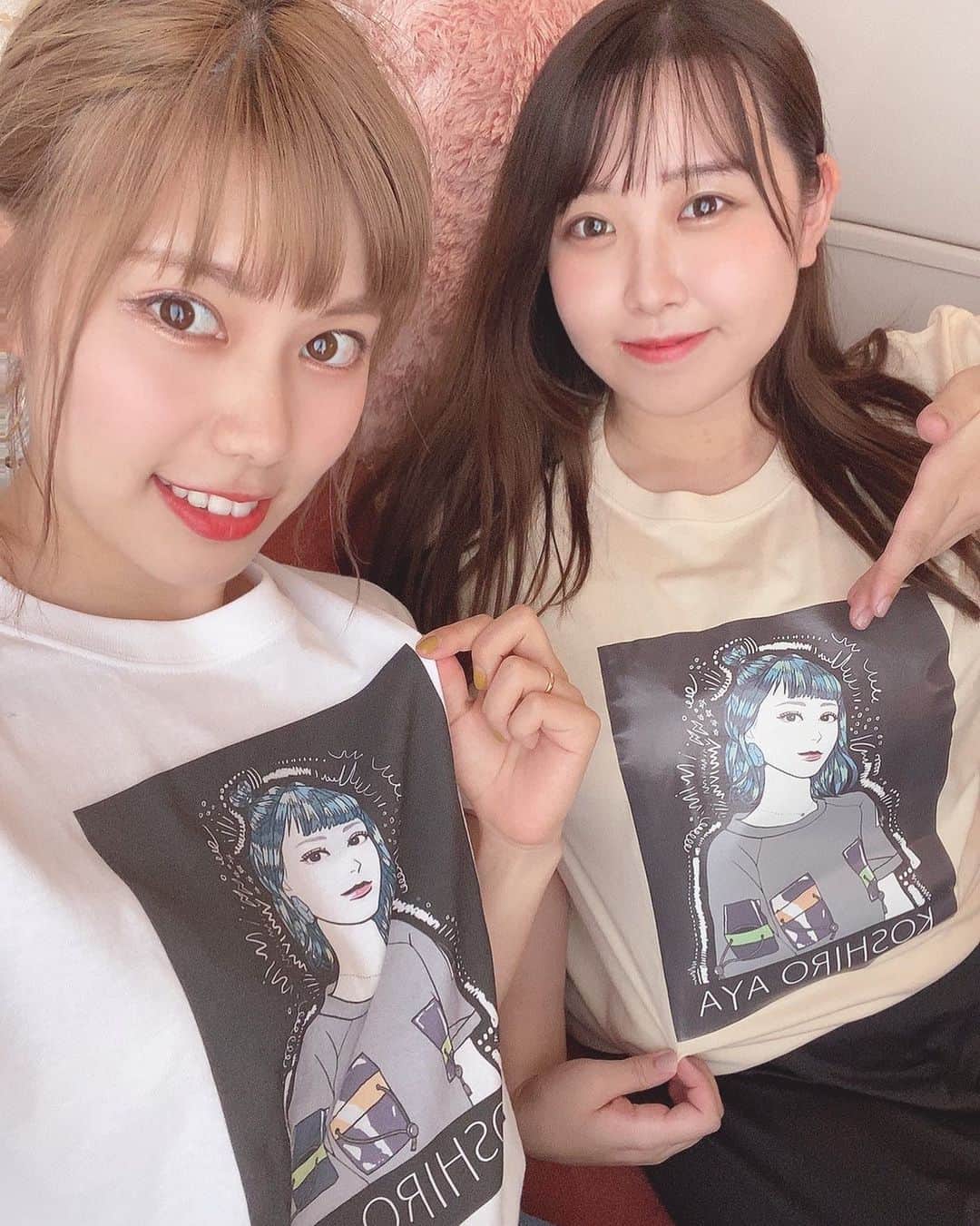 伊波まりやのインスタグラム：「紋ちゃんからTシャツもらったの〜！！ . . めちゃくちゃ可愛いよねこのTシャツ…！ すごく嬉しい🤝 . . 1回きたから今洗濯中🙋🏼🍓 . . . #Tシャツ #ファッション #おしゃれ #グラドル自画撮り部 #グラビア #グラビアアイドル #グラドル #ビキニ #水着 #モノキニ #撮影会 #ポートレート #撮影 #セルカ #自撮り #selfie #followme #japanesegirl  #kawaii #셀카 #셀스타그램 #셀피 #disney #tokyodisneyland #gravure #asiangirls」