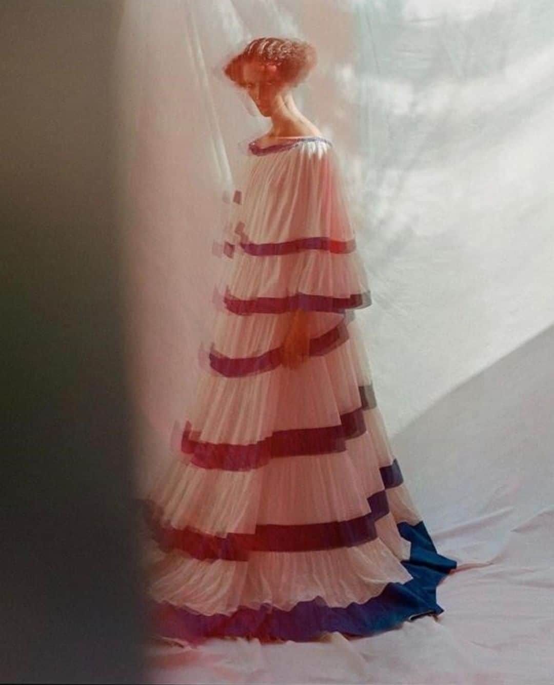 ジャンポール・ゴルチエさんのインスタグラム写真 - (ジャンポール・ゴルチエInstagram)「Dreamgirl appearance in #GaultierParis #SS20 for @VogueArabia.⁠ Photographed by @guillaumeroemaet.⁠ Styled by @lisajarvis_stylist.」8月15日 23時05分 - jeanpaulgaultier