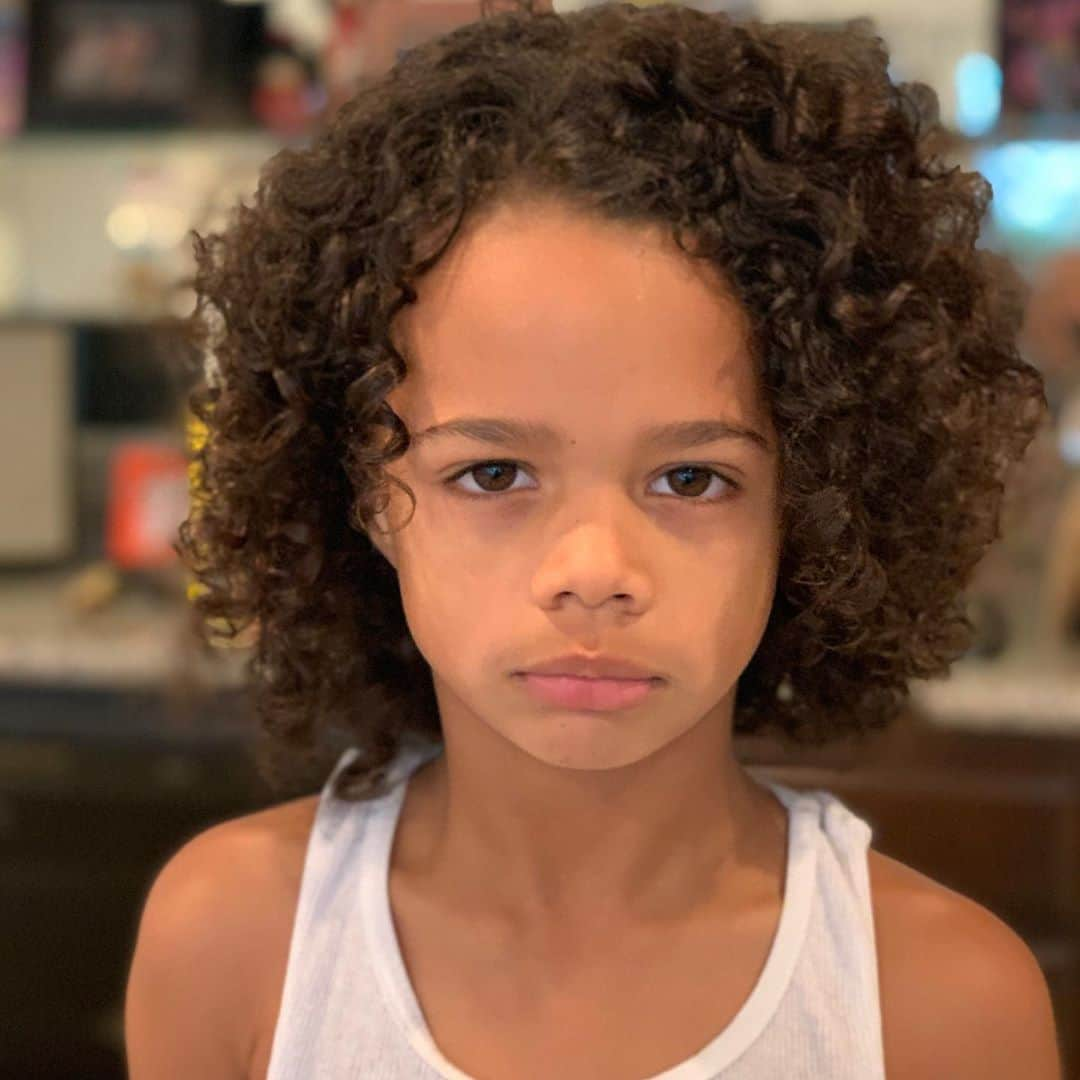 ドナルド・フェイソンさんのインスタグラム写真 - (ドナルド・フェイソンInstagram)「He turns 7 today.  He’s all mad because I made him take this picture.  Boy, don’t you know where you came from?! Happy Birthday Roc.」8月15日 23時15分 - donald_aison