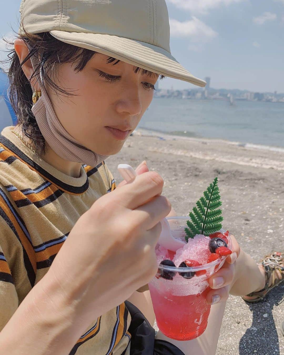 宮城舞さんのインスタグラム写真 - (宮城舞Instagram)「🍉🌈☀️🌺 #summer  #😷 #🥵」8月15日 23時30分 - mai_miyagi