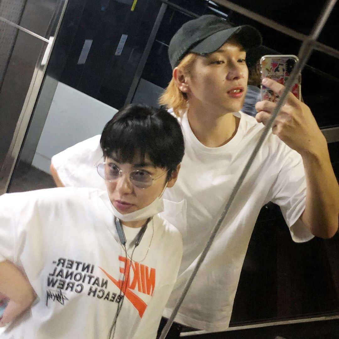NAOPISのインスタグラム：「大好きな友達と一緒にいるときって﻿ 一番最高だよね☺️﻿(何度も言ってる) ﻿ もえみん色々話聞いてくれてありがとう😊﻿ ﻿ 今日もいい夜を🌃」