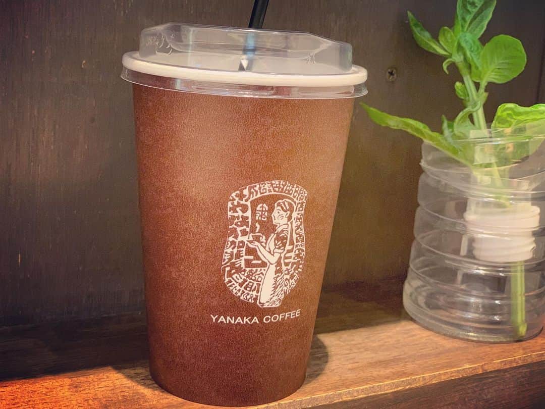 のインスタグラム：「インスタ映えの練習…💭 #インスタ映え #撮り方 #加工 #練習 #練習中 #飲み物 #ドリンク #コーヒー #珈琲 #やなか珈琲 #アイスコーヒー #テイクアウト #加工の仕方教えて」
