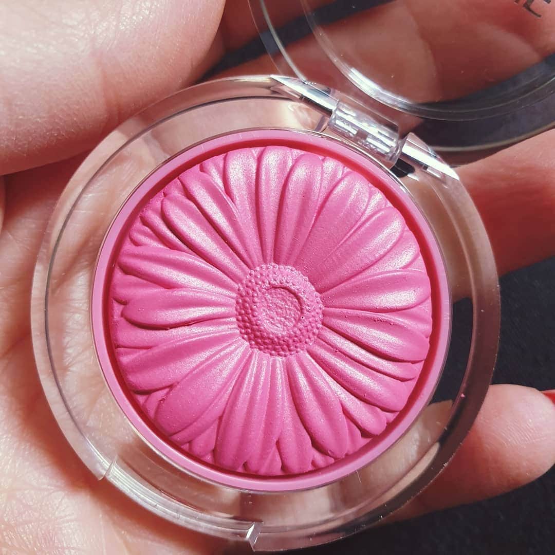クリニークのインスタグラム