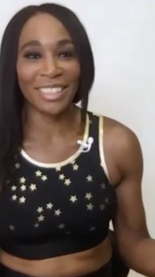 のインスタグラム：「I grew up watching legends like Lynda Carter who stood up for justice and THAT inspired me! So I had to join forces with @elevenbyvenus and @dccomics to continue to inspire my community with role models like #wonderwoman 🦸🏻‍♀️🦸🏼‍♀️🦸🏽‍♀️🦸🏾‍♀️🦸🏿‍♀️」