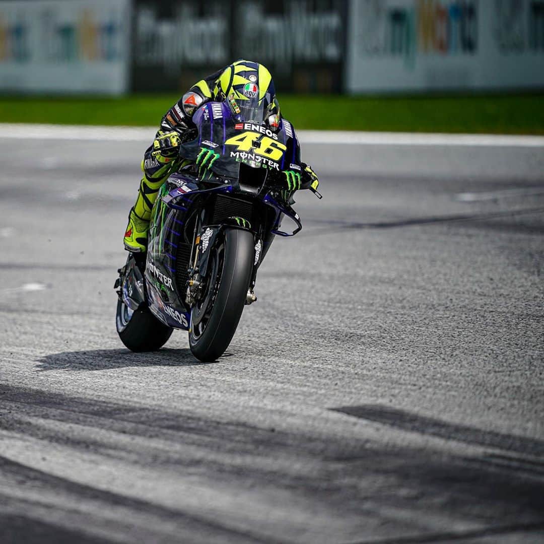YamahaMotoGPさんのインスタグラム写真 - (YamahaMotoGPInstagram)「🗣️ @valeyellow46, #AustrianGP Qualifying Result Result - P12:  “We worked well during FP4. Unfortunately, this morning the conditions were difficult, but in the afternoon we made a good improvement with the bike. Q1 is always very tricky, because you need to make a lap time close to pole position to go into Q2. So, as always, we were all very close. In Q2 I did a very good lap time with the medium tyre, because I was running out of softs. Unfortunately, with the last soft I was not able to improve a lot. And now it‘s like this, you have to improve with the second tyre, if you don‘t, you have to start from behind. But we will see. We‘ll keep an eye on the weather, because also for tomorrow the weather forecast is not fantastic."  #MonsterYamaha  #MotoGP」8月16日 1時17分 - yamahamotogp