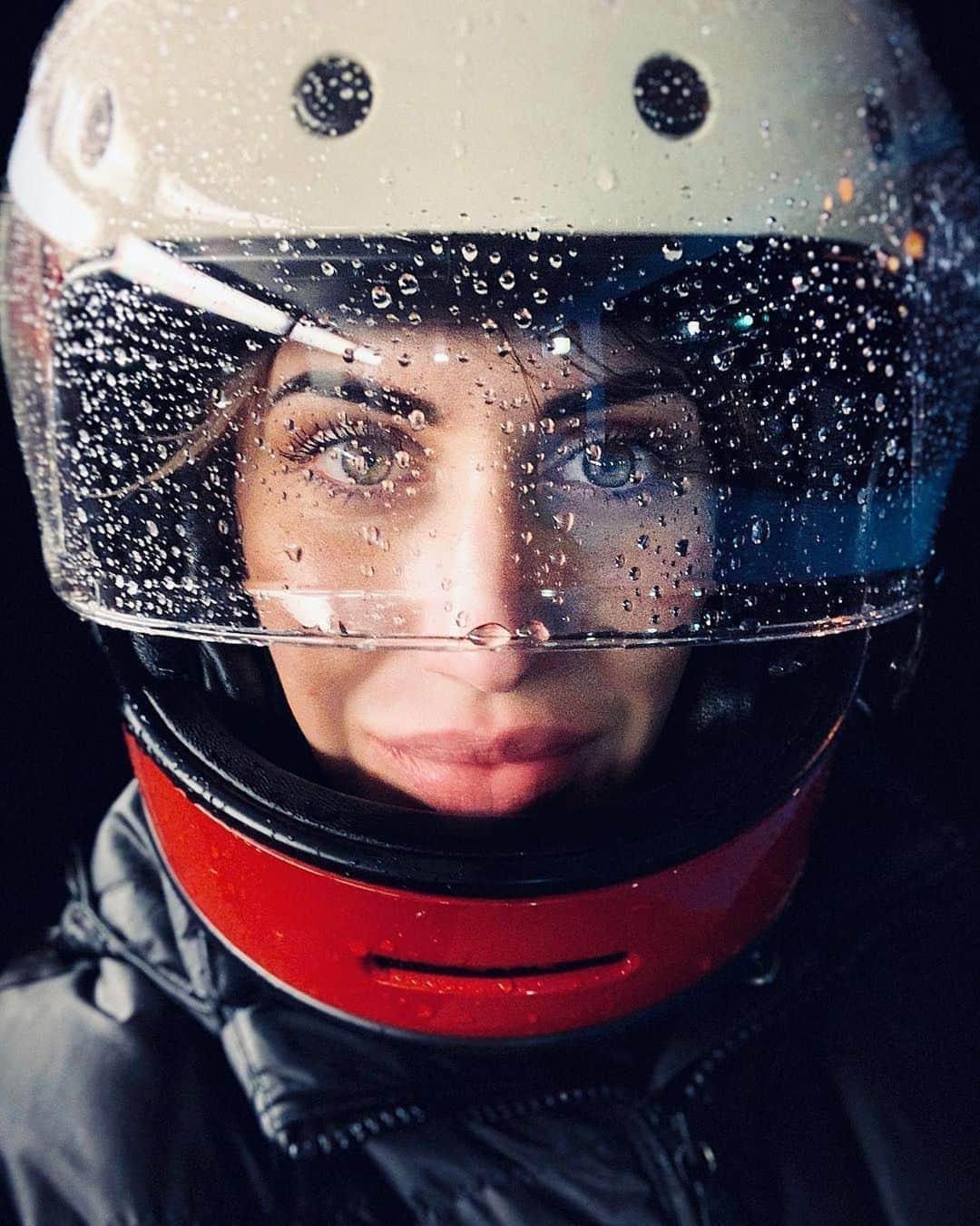 epidemic_motorsさんのインスタグラム写真 - (epidemic_motorsInstagram)「When life gives you rainy days, ride through puddles!! 🏍💦 So looking forward to seeing all you beauties today for my women’s riding event! 😁 Catch us from 1pm at the @bikeshedmc (I’ll be the soggy one hanging out in the lounge!) 😘 @allaboutholly」8月16日 2時09分 - epidemic_motors