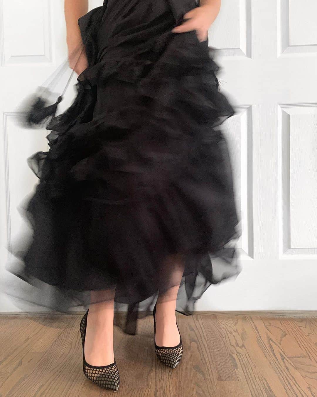 Kelsey Simoneのインスタグラム：「Dancing shoes ⭐️ @dior #diorcruise2020」