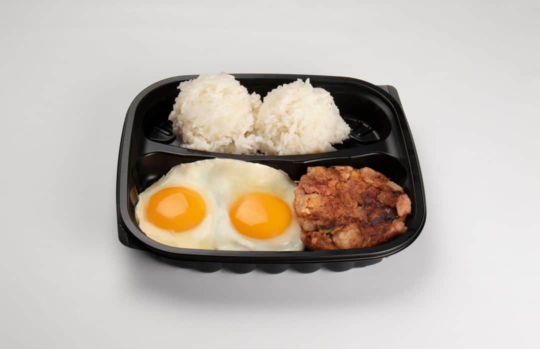 Zippy's Restaurantsのインスタグラム：「Our Corned Beef Hash doesn’t come out of a can. Get some of this homemade goodness with two Island Fresh Eggs and Rice. Order before 10:30 am on Zippys.com or our mobile app.」