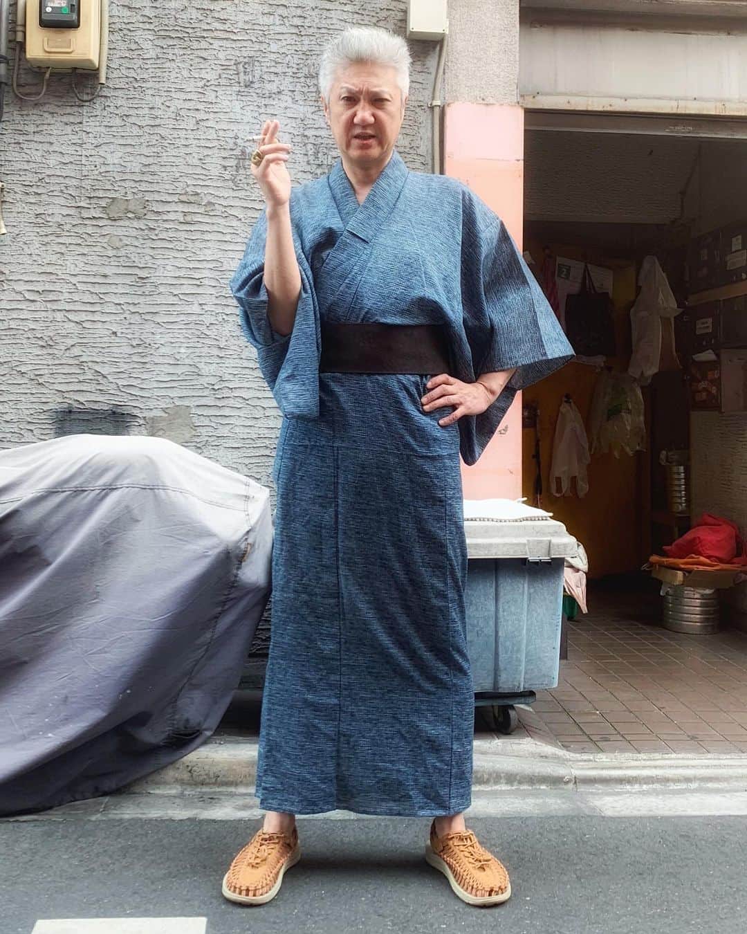 イマイアキノブのインスタグラム：「🌿ありがとう歌舞伎町 酔っ払ったよ 借金返したよ 生きてるって 最高だよ  #imaiakinobu  #イマイアキノブ」
