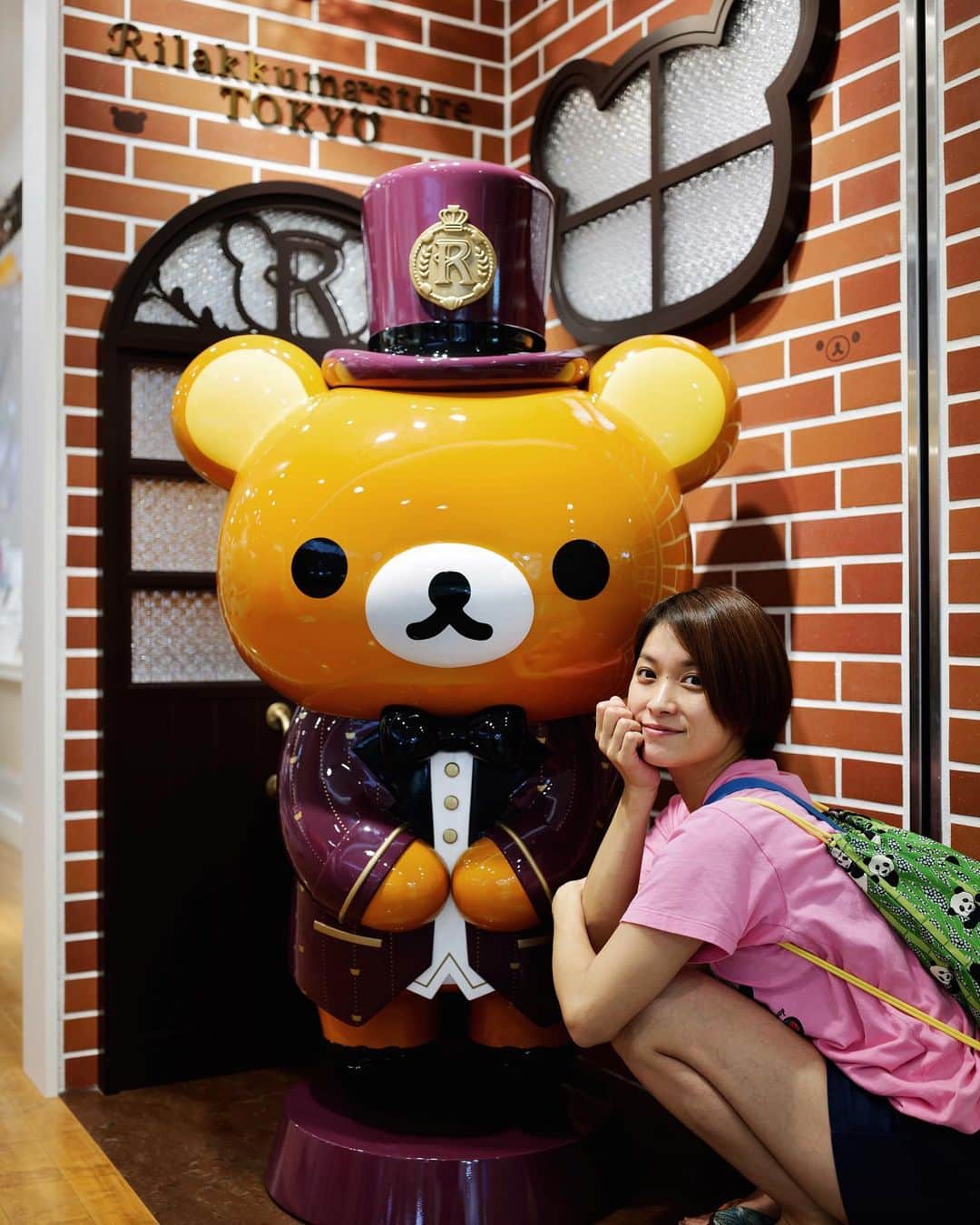 大谷みつほのインスタグラム：「カボの為に…カボの為に…と東京駅一番街へ。 かわいーなー。ひさびさのリラックマ買い物♡ #東京駅#tokyostation #東京駅一番街  #拉拉熊#鬆弛熊#rilakkuma#リラックマ」